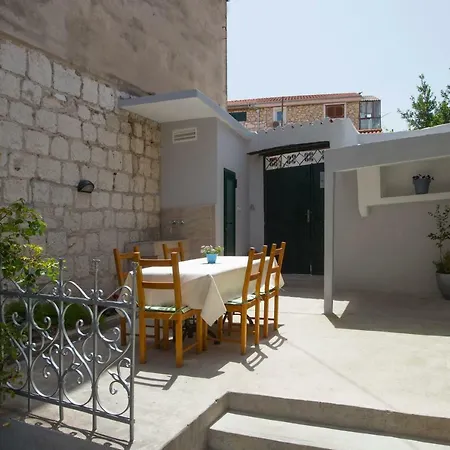 Ferienhaus Spartion Marine