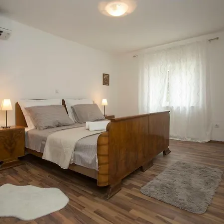 Spartion Marine Split