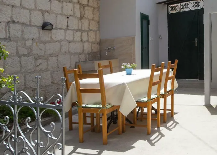 Nyaraló Spartion Marine Split